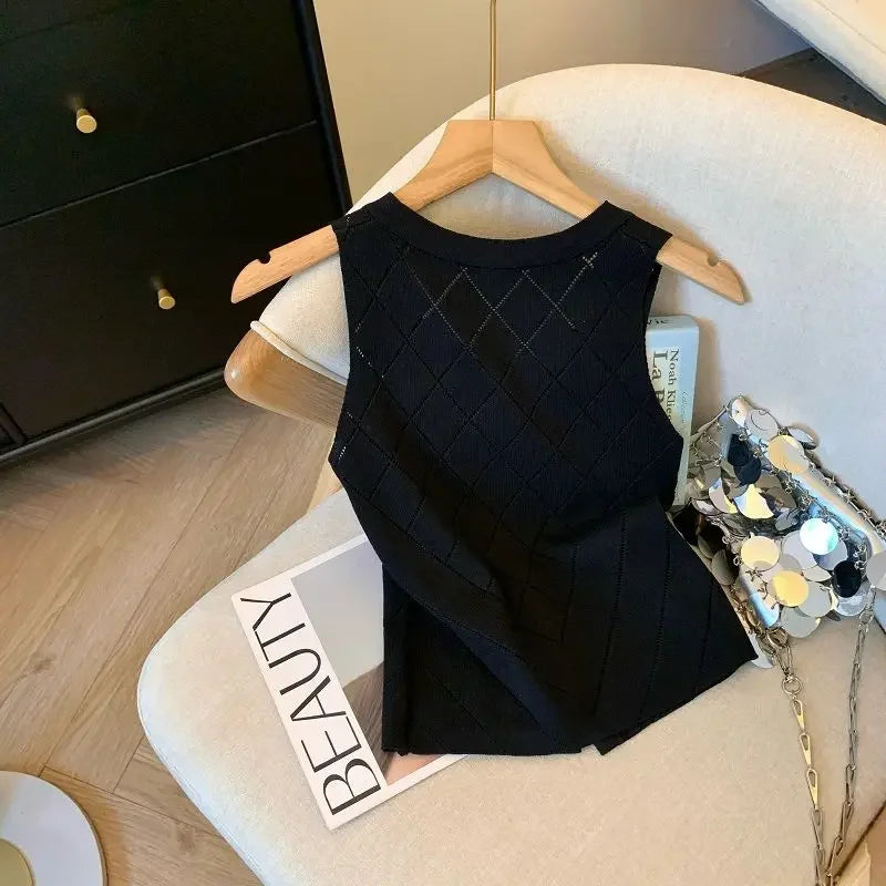 Stylish Vintage Elegant Knitted Vest - Palm and Thread