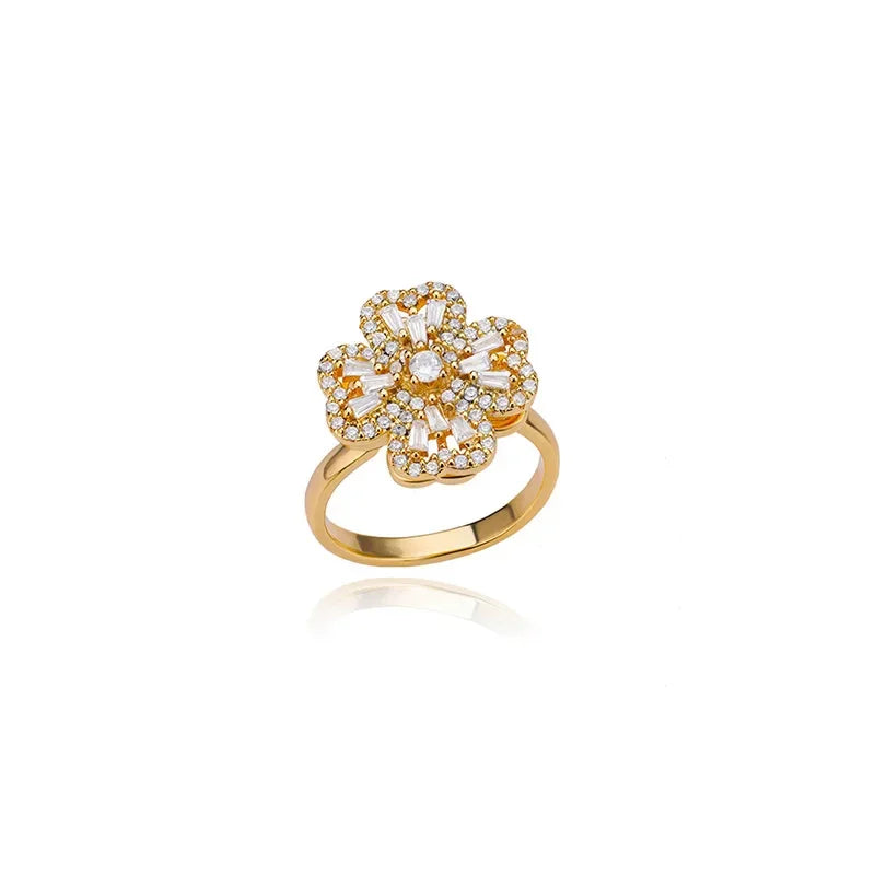 Spinner Zircon Heart Four Leaf Clover Ring - Palm and Thread