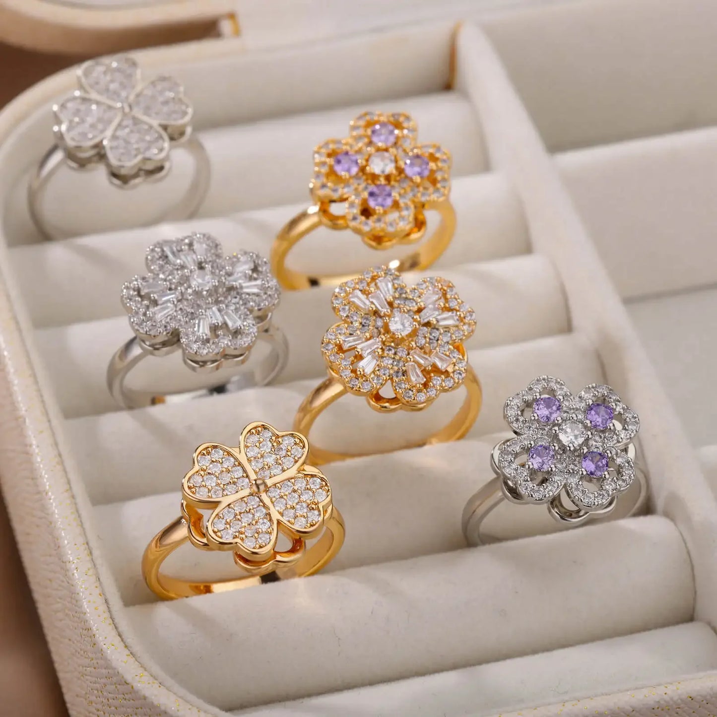 Spinner Zircon Heart Four Leaf Clover Ring - Palm and Thread