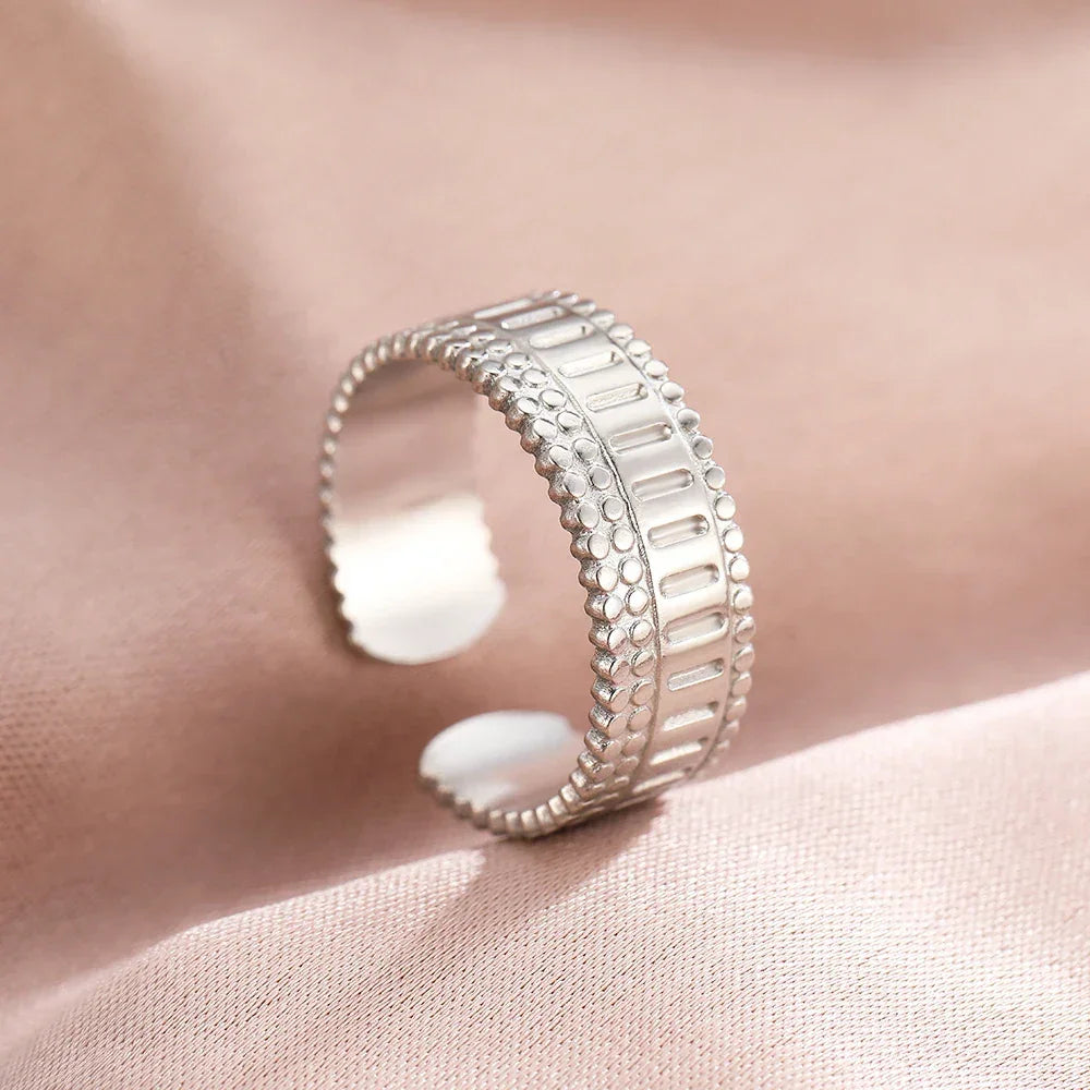 Bohemian Geometric Open Ring - Palm and Thread