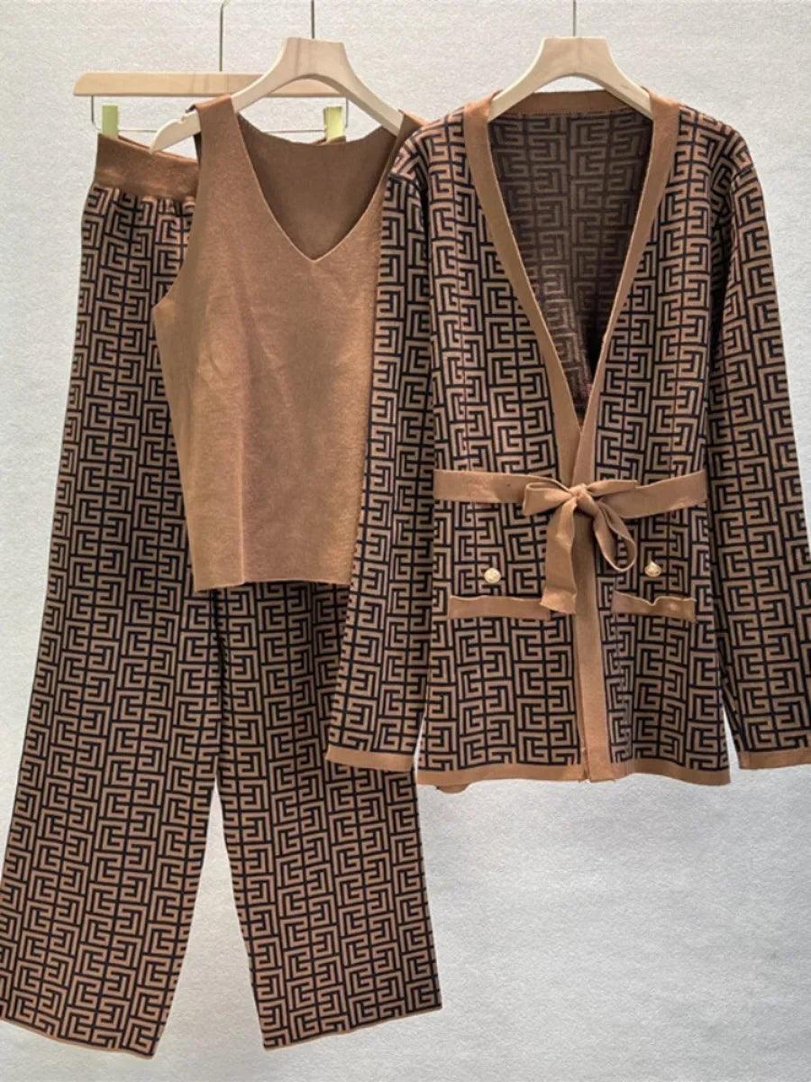 Knitted 3 Pieces Warm Set - Palm and Thread