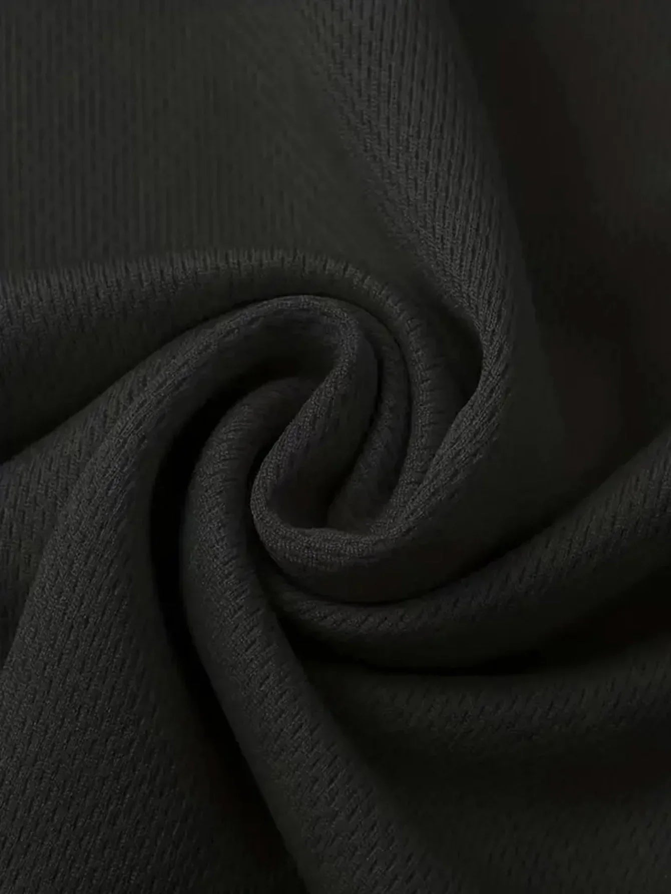 Round Neck T-Shirt 7-Piece Black Ultra-Light Shirt - Palm and Thread