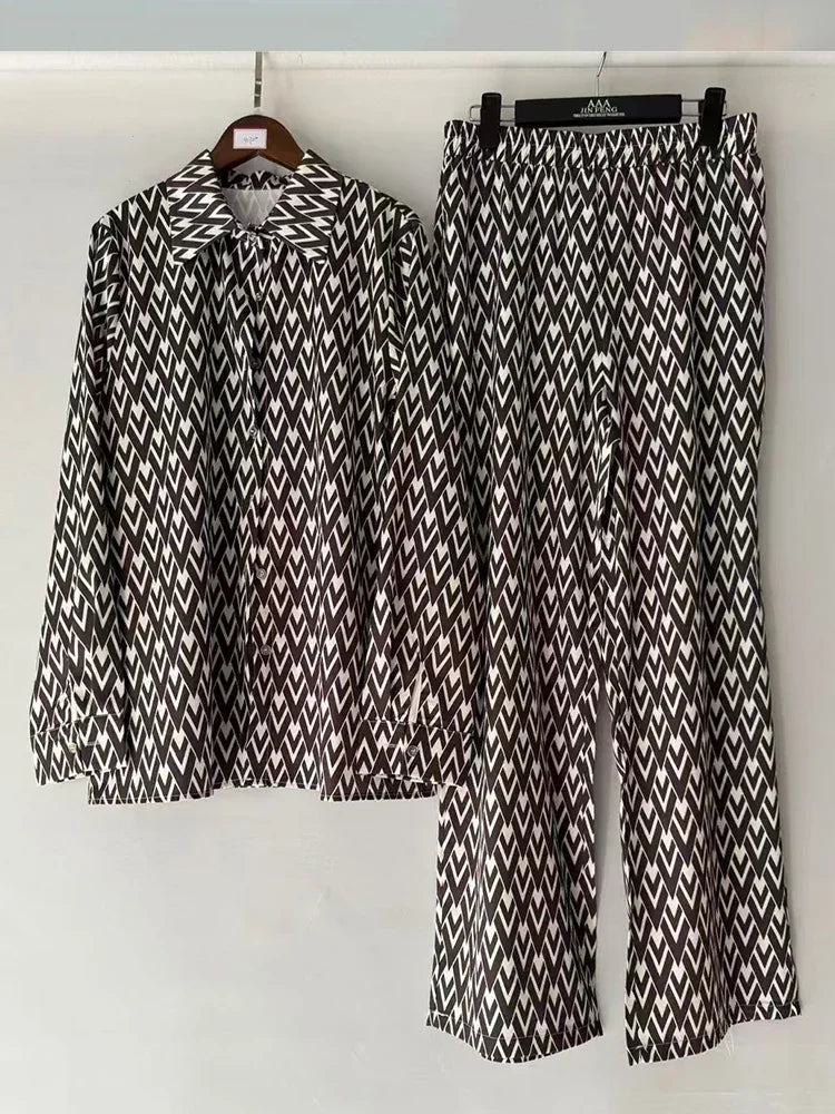 Retro geometric shirt + elastic pant suit - Palm and Thread