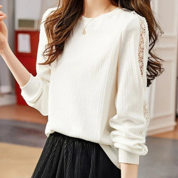 Hollow Out Lace Patchwork Elegant T-Shirt - Palm and Thread