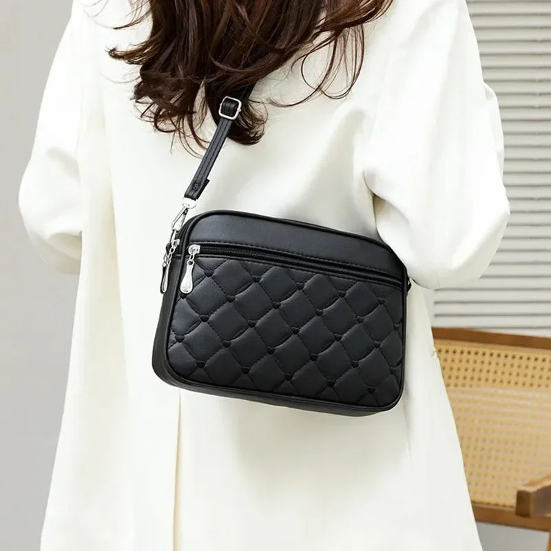 High-end and Exquisite Handbag - Palm and Thread