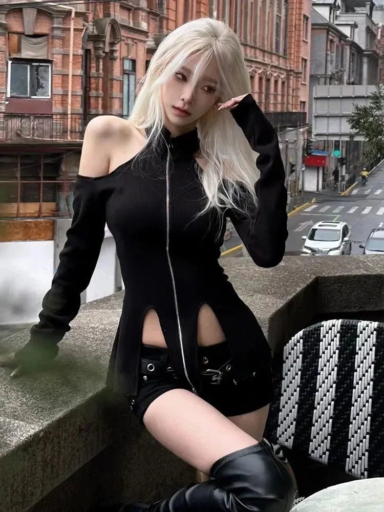 Slim Fit Black Halter Knitted Top - Palm and Thread