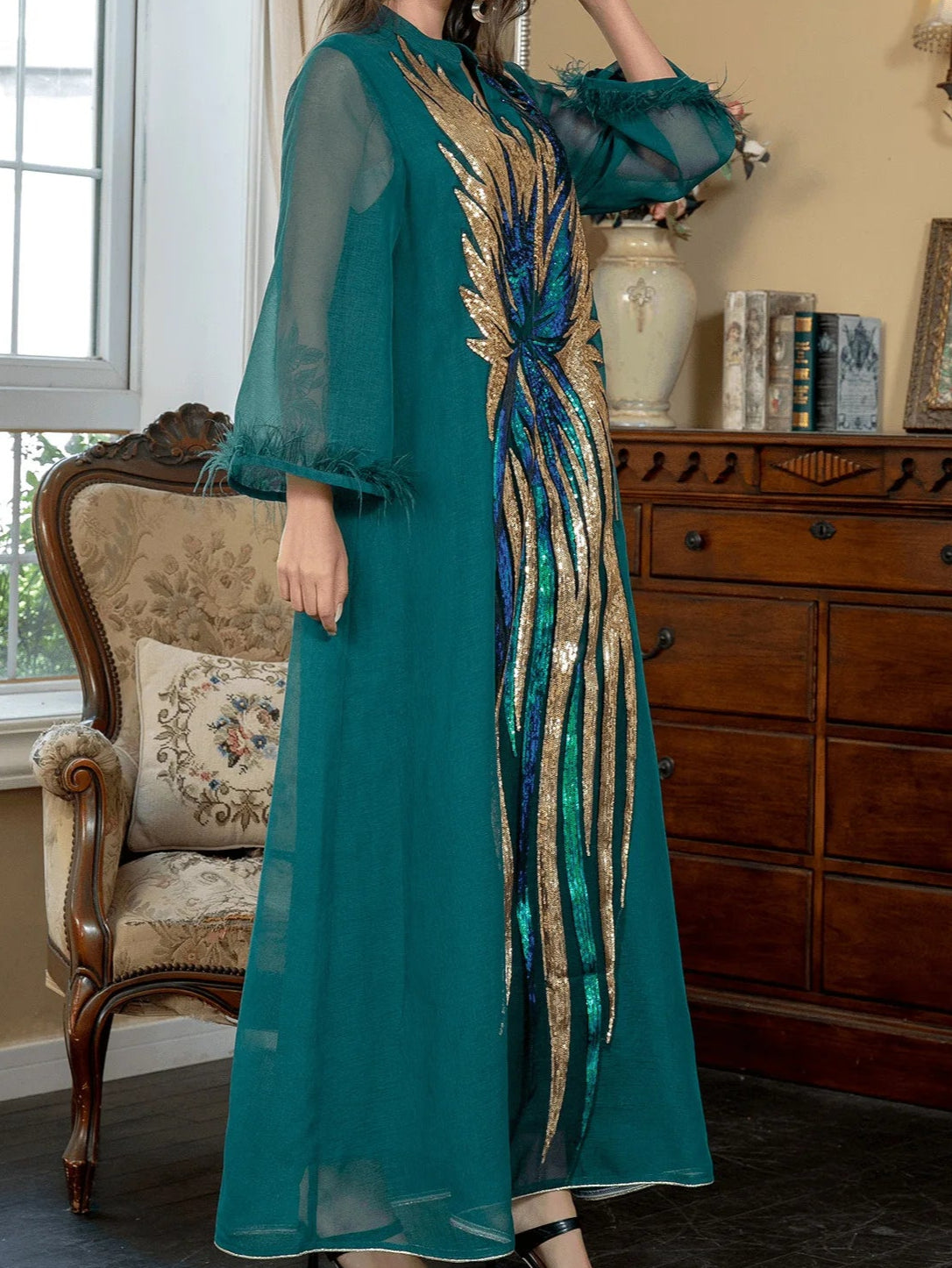 Robe V-neck Long-sleeved Dark Green Abaya - Palm and Thread