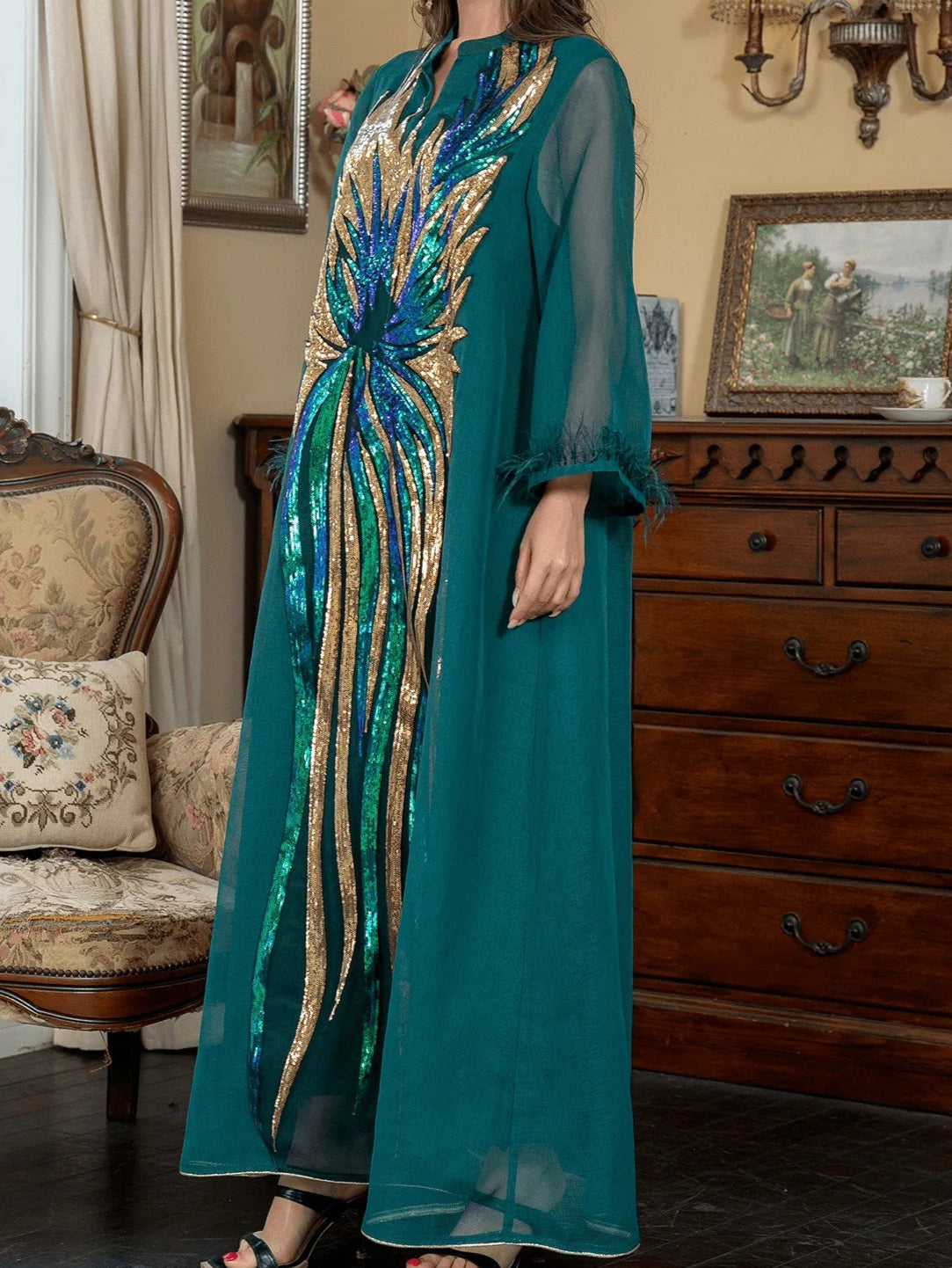 Robe V-neck Long-sleeved Dark Green Abaya - Palm and Thread