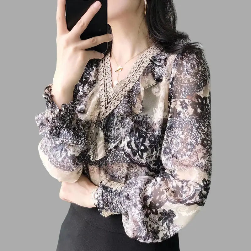 Floral Print Ruffle Lace Patchwork Blouse - Palm and Thread