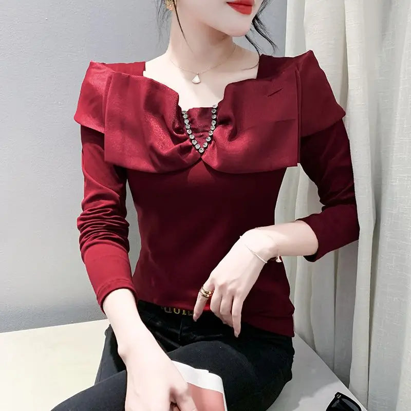 Bow Rhinestone Elegant Chic Basic T-shirt Top - Palm and Thread