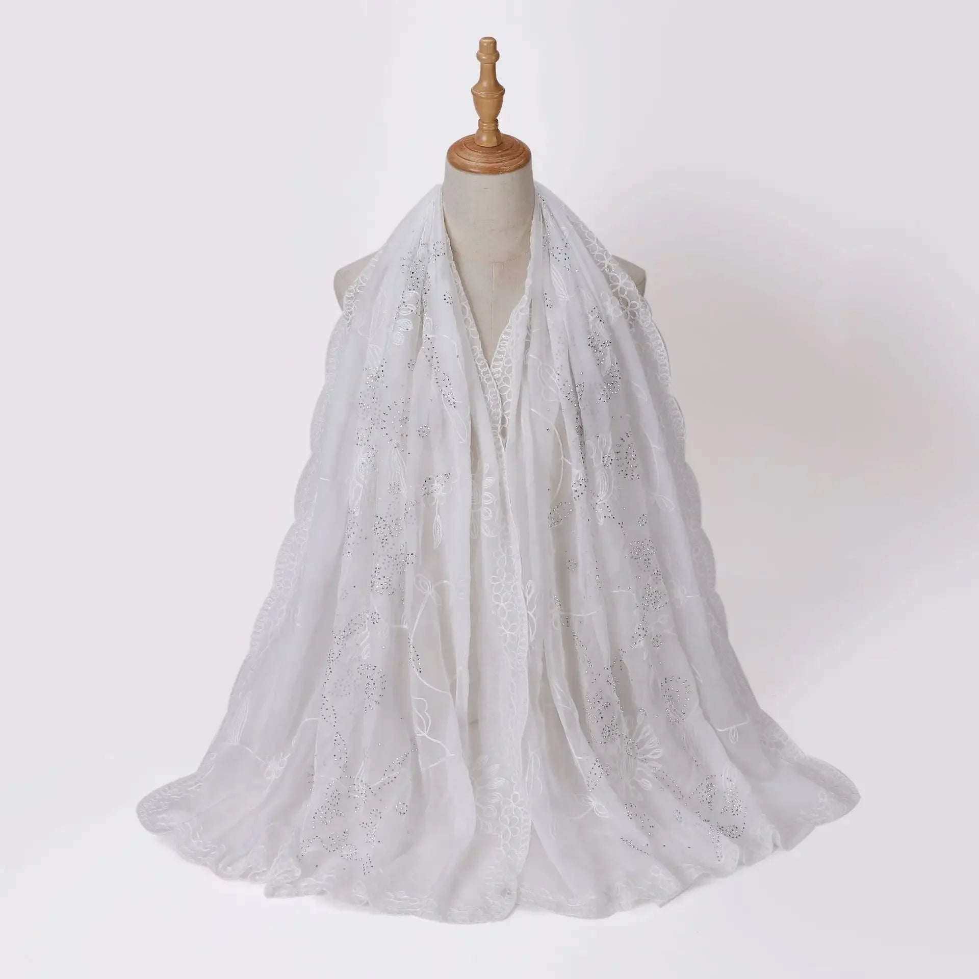 Silk Embroidered Baotou Gauze Fashion Scarf - Palm and Thread