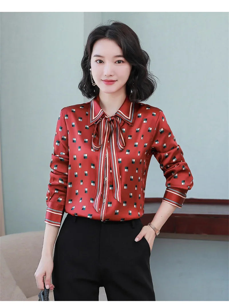Fashion V-neck Print Shirt - Palm and Thread