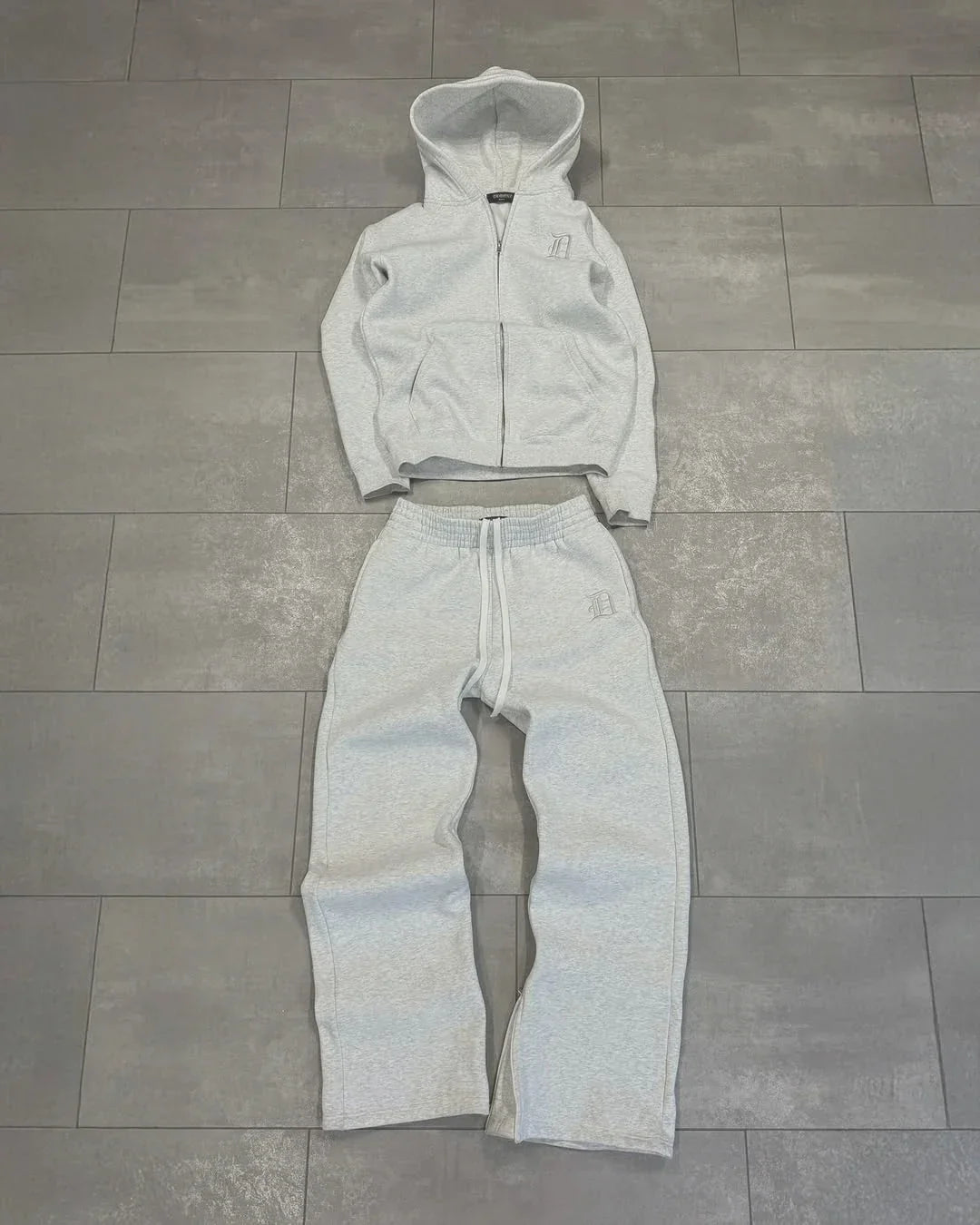 New embroidered retro pattern zipper hoodie