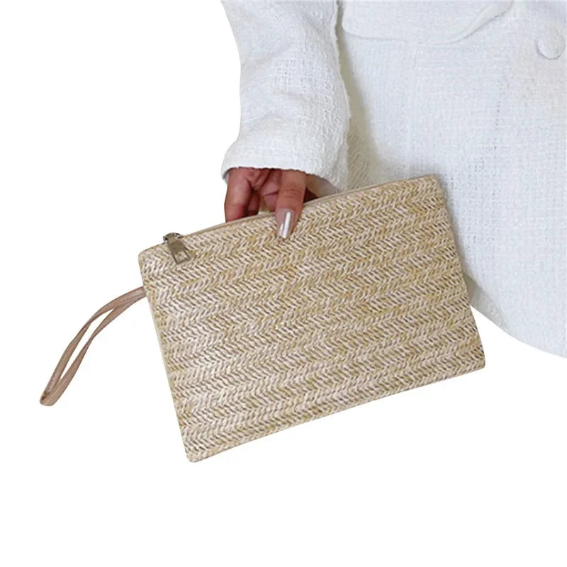 Elegant Straw Woven Handbag - Palm and Thread