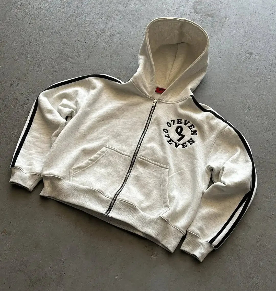 New embroidered retro pattern zipper hoodie