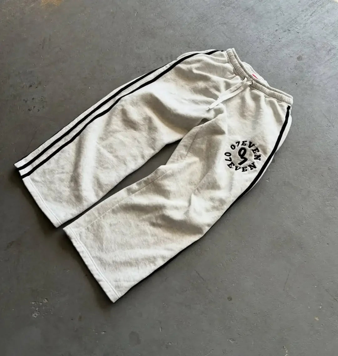 New embroidered retro pattern zipper hoodie
