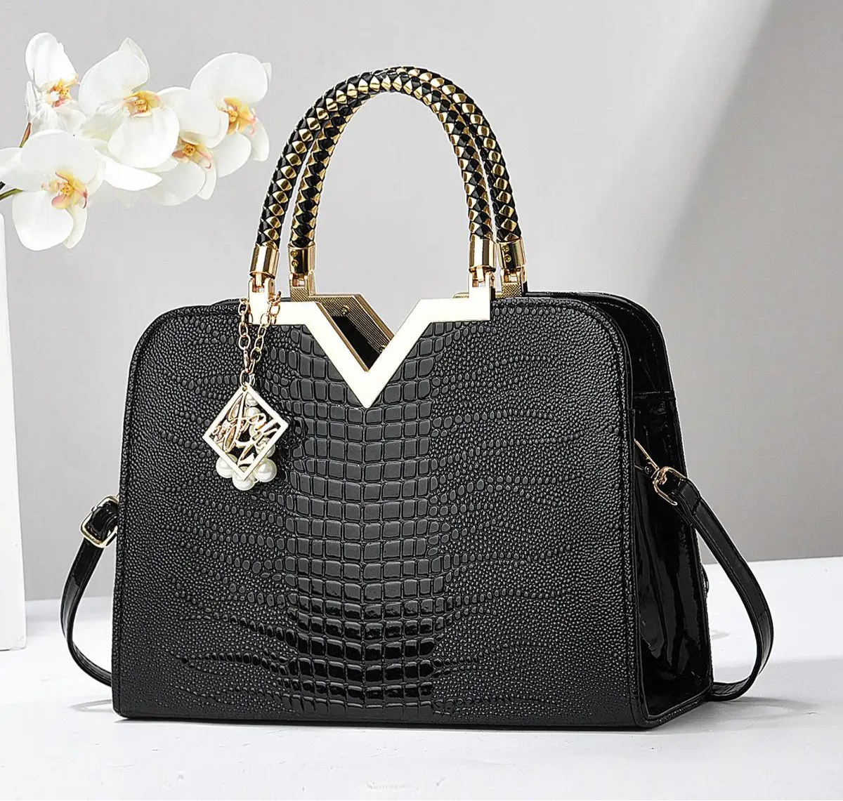 Luxury Kara Shoulder Bag - Palm and Thread